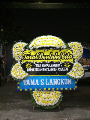 Papan Bunga Duka di Bandung Kulon